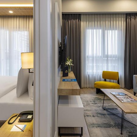 Days Inn & Suites By Wyndham Esenyurt Istambul Exterior foto