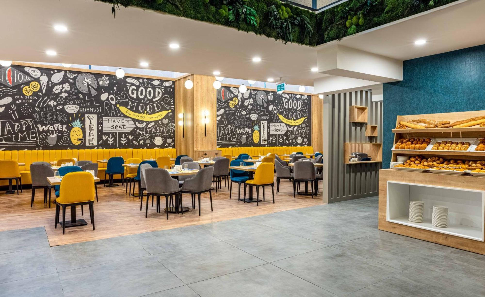 Days Inn & Suites By Wyndham Esenyurt Istambul Exterior foto